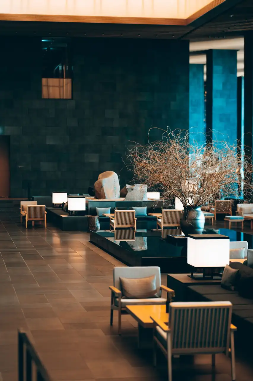 Serquessian Prestige Stay lobby interiör